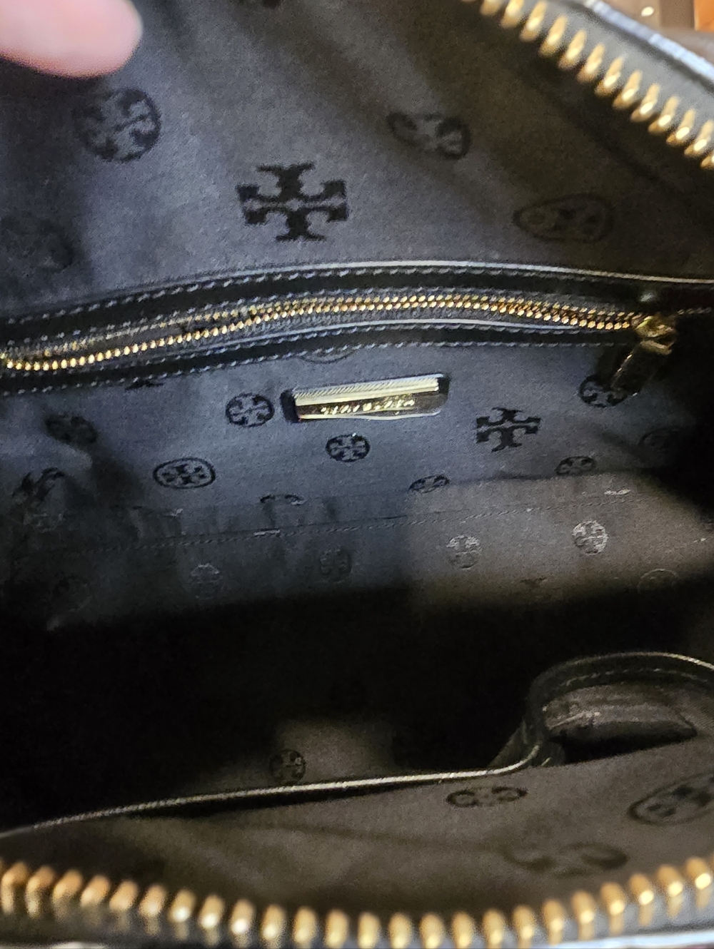 Tory Burch Robinson Stripe Dome Satchel - Picture 5 of 10